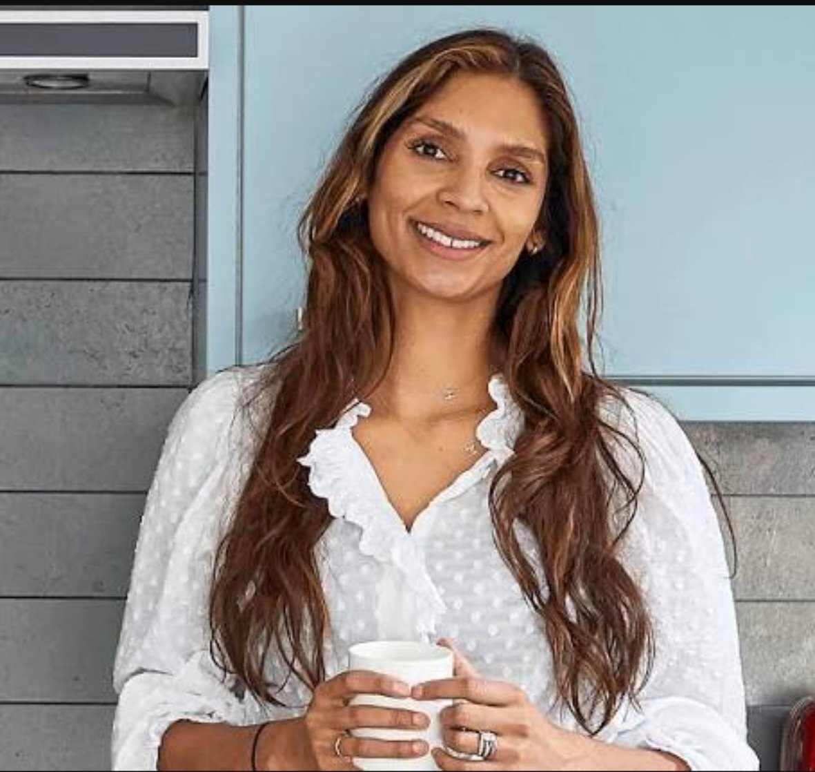 shivi ramoutar Wikipedia biography